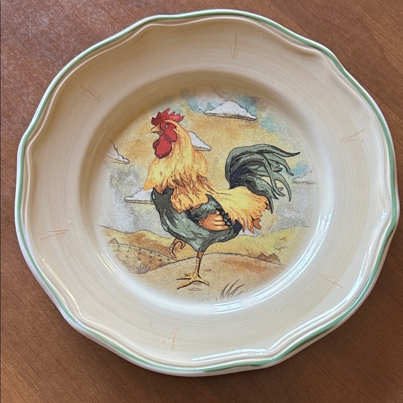 Gibson Cream and Green Rooster Dinner Plate - Picture 1 of 2